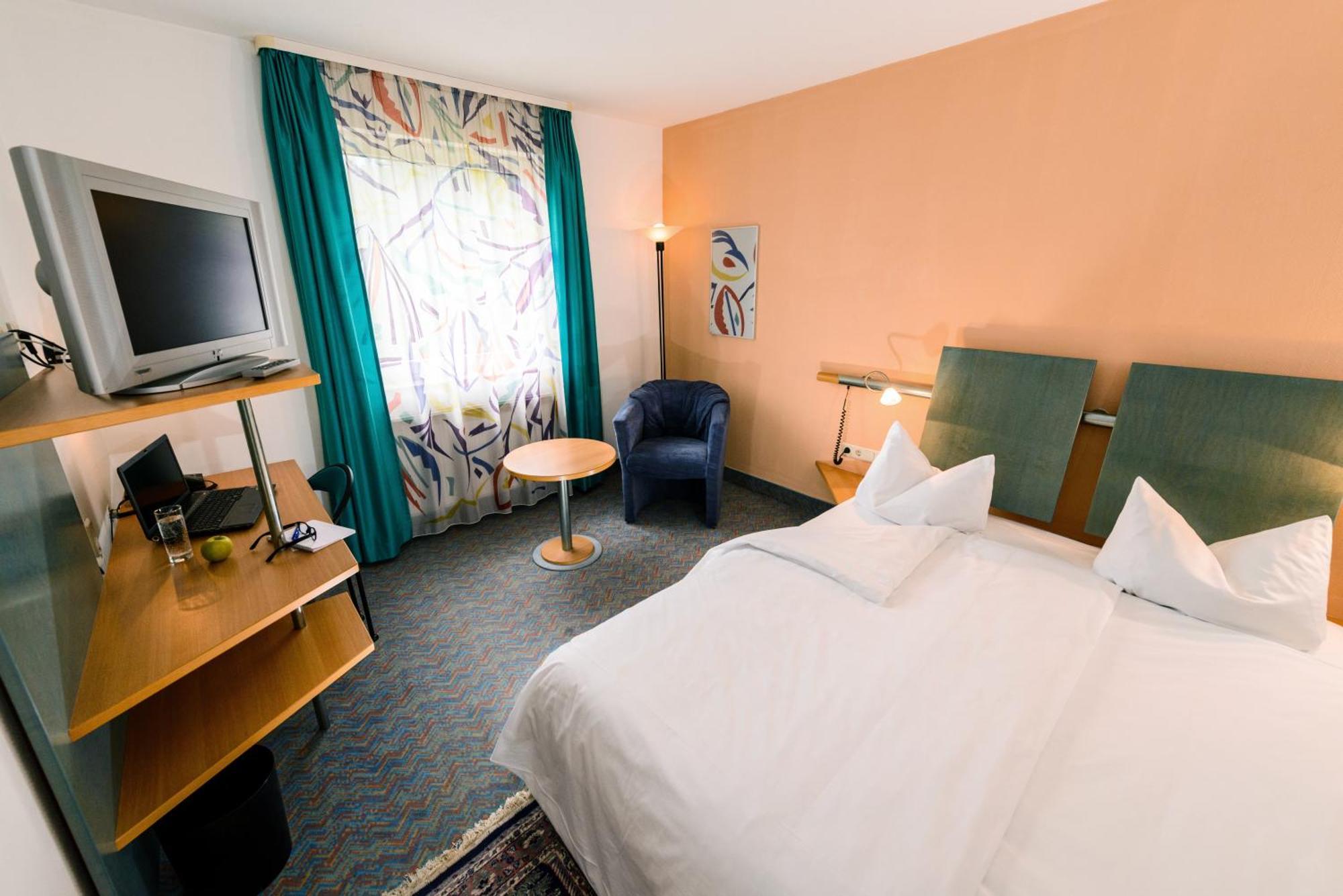 Hotel Residenz Schnelldorf Ruang foto