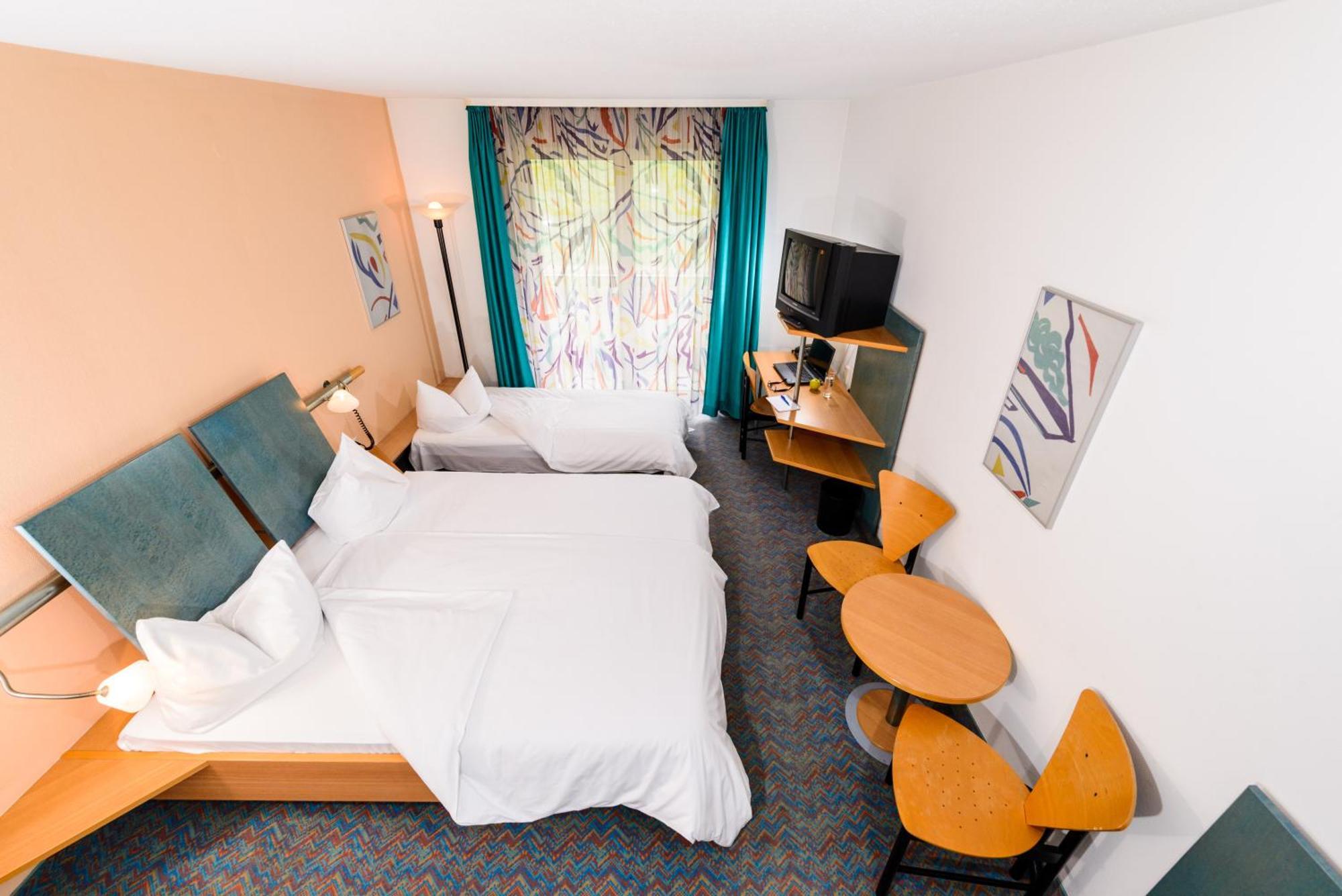 Hotel Residenz Schnelldorf Ruang foto