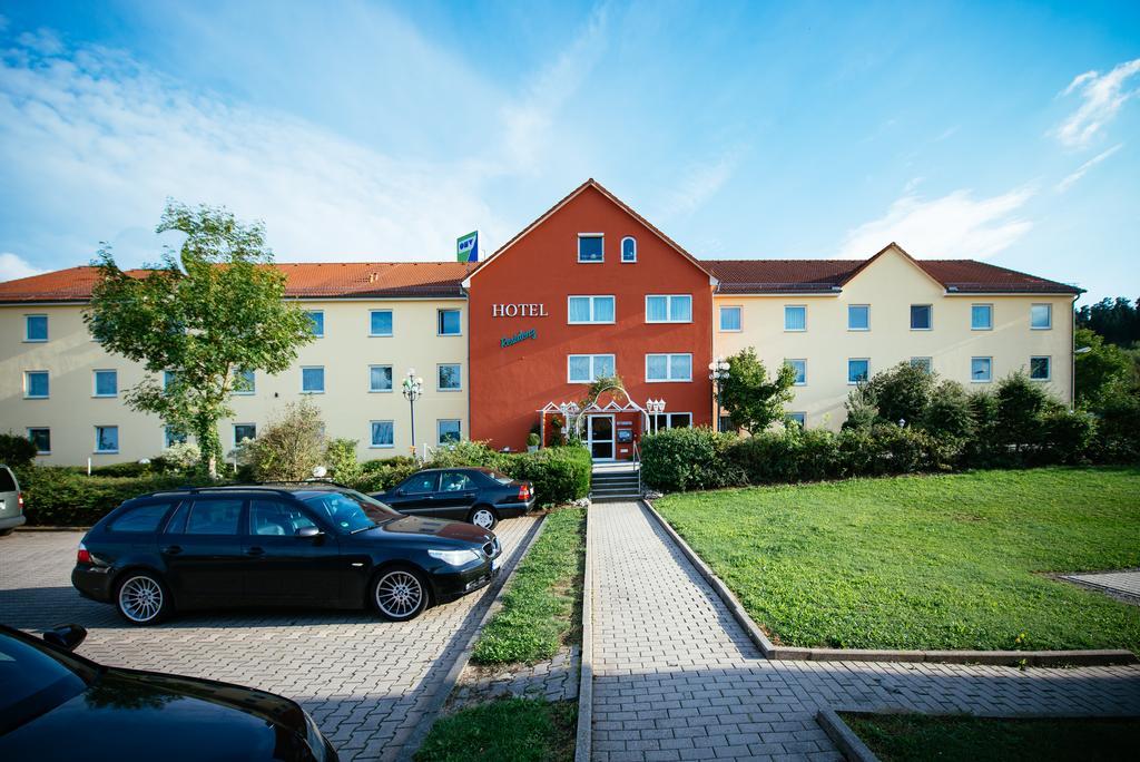 Hotel Residenz Schnelldorf Bagian luar foto