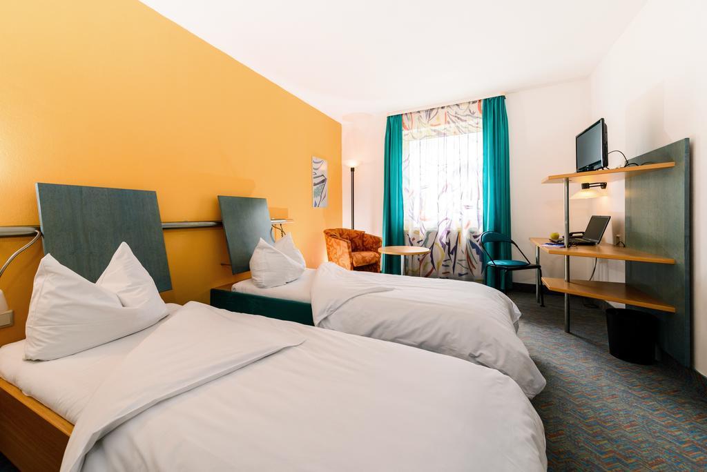 Hotel Residenz Schnelldorf Ruang foto