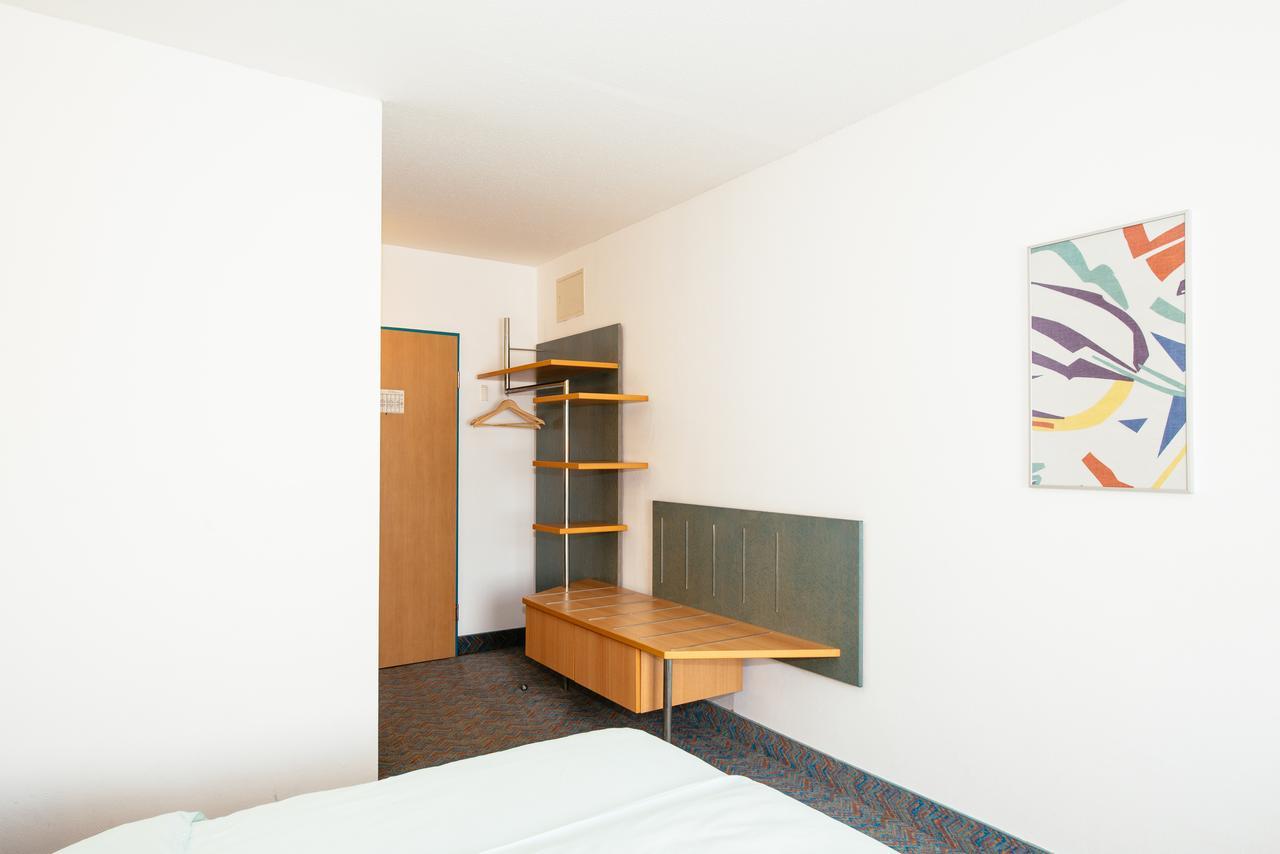 Hotel Residenz Schnelldorf Bagian luar foto