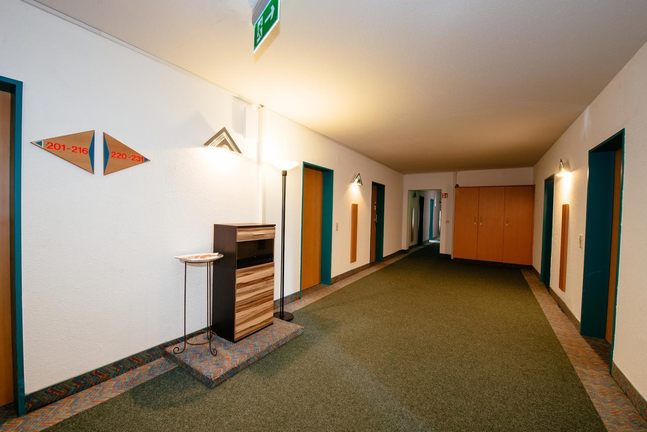 Hotel Residenz Schnelldorf Bagian luar foto